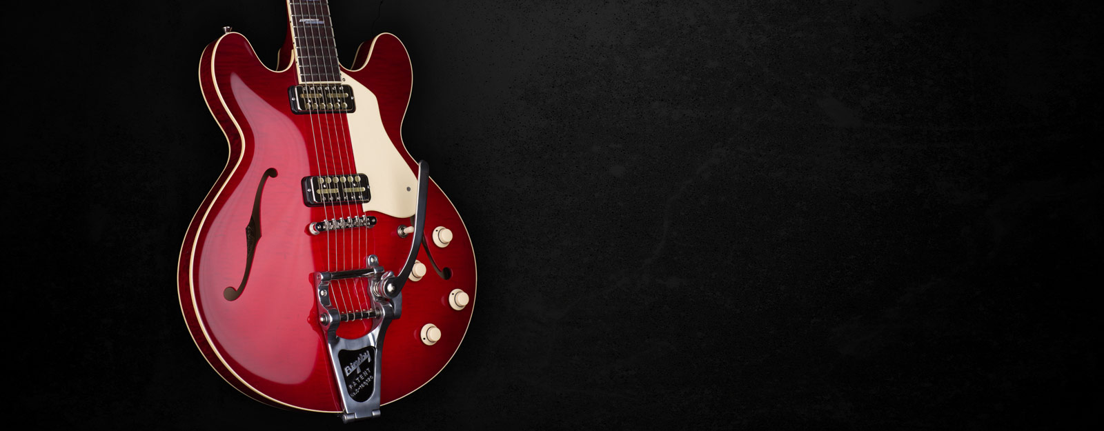 i35-lc-deluxe-scarlet-sb-bigsby